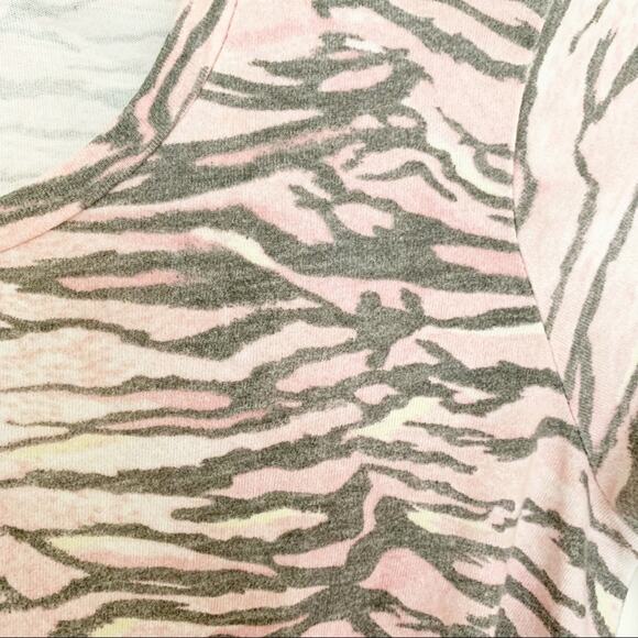 All Saints Tygers Carme Pink Tiger Stripe Cropped Tee Small - Picture 4 of 6